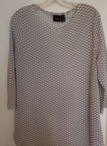 Top with short sleeves size 2